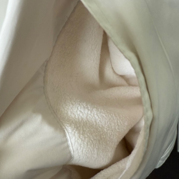GAP White Puffer Coat w/ Faux Fur Hood - Women’s XL - Picture 4 of 12